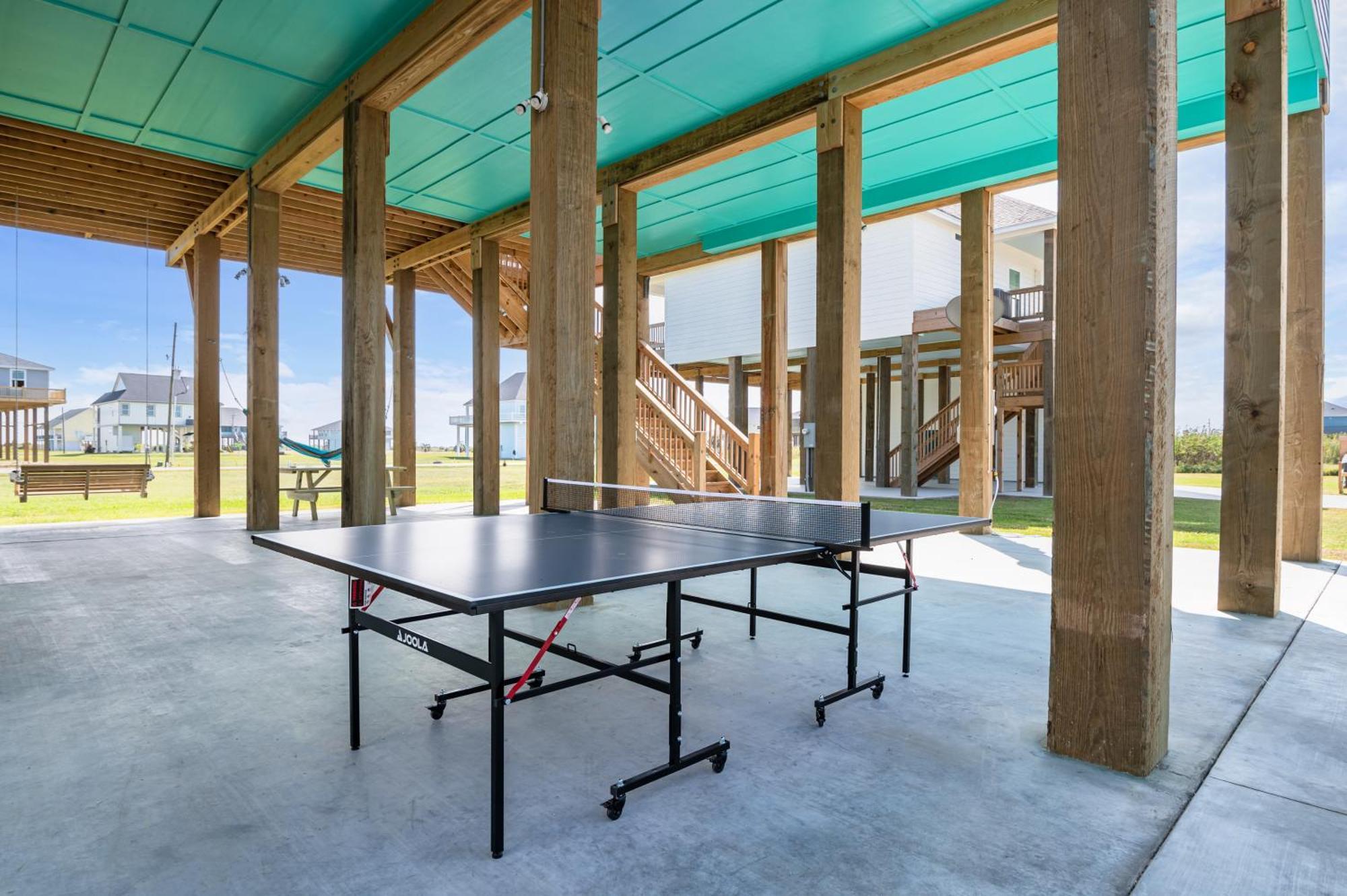 Stylish 4Br Crystal Beach Retreat Walk To Beach Bolivar Peninsula Exterior photo