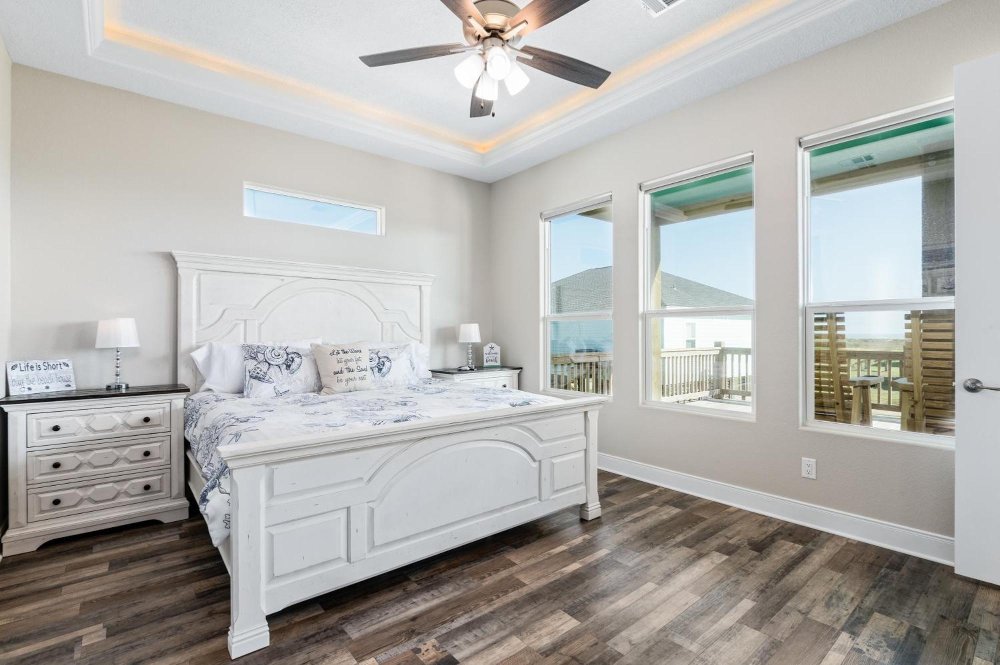 Stylish 4Br Crystal Beach Retreat Walk To Beach Bolivar Peninsula Exterior photo